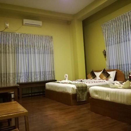 ניאונגשווה Gold Star Hotel מראה חיצוני תמונה